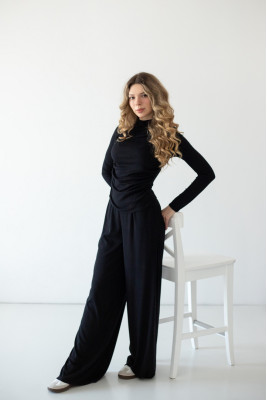 Костюм жіночий